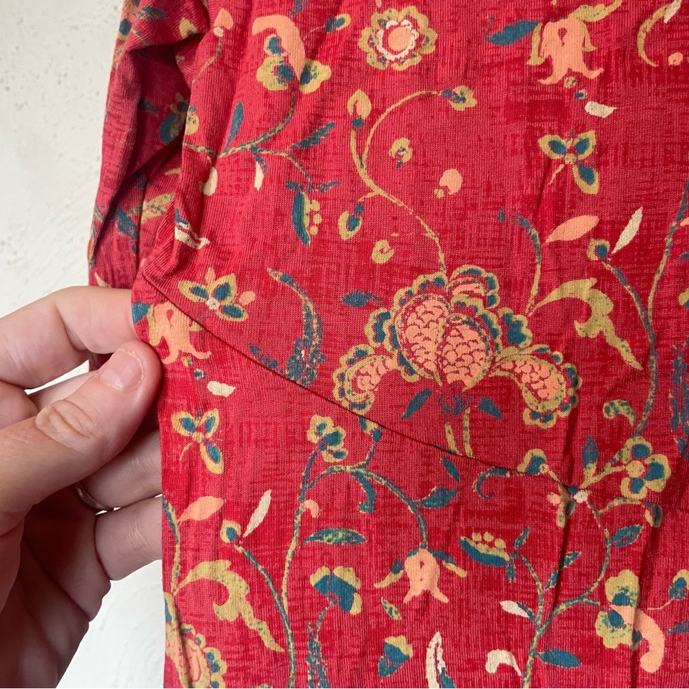 Peruvian Connection Red Floral Patterned tunic - image 5